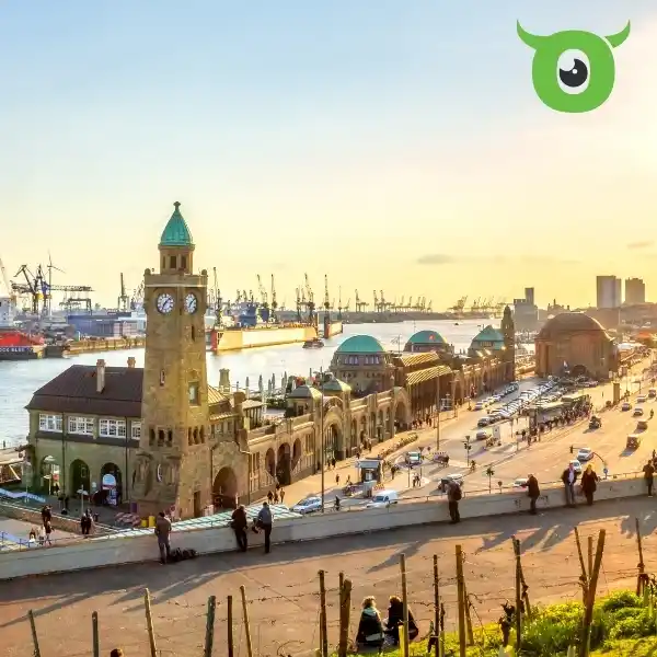 Papier-Klebeband mit Logo-Druck in Hamburg – nachhaltiges Packband für Markenversand